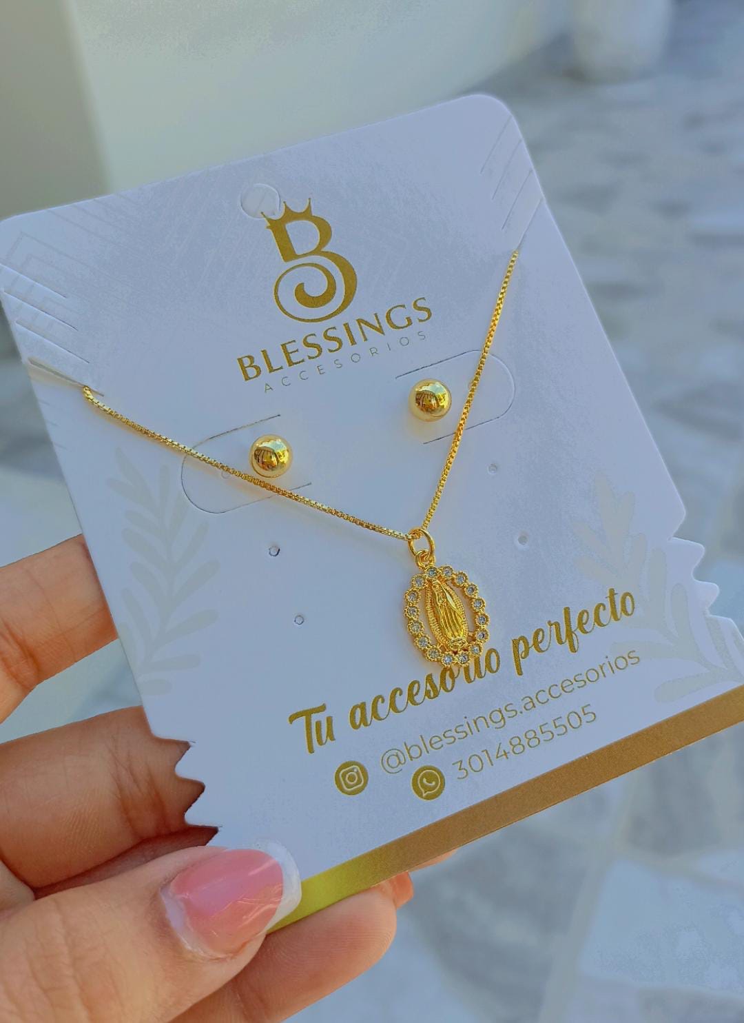 Set Dorado “Virgen de Guadalupe” de Acero Rodinado – Collar y Aretes con Significado Espiritual